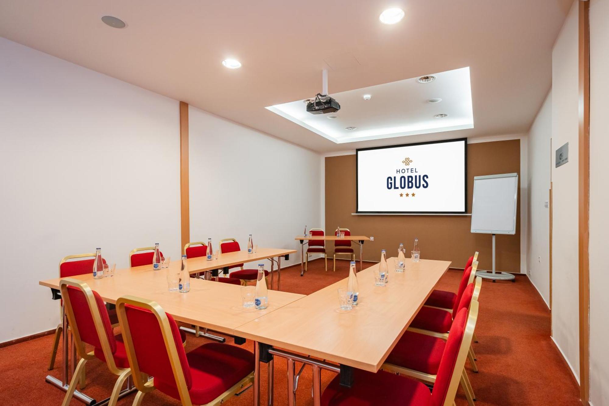 Hotel Globus Prague Luaran gambar