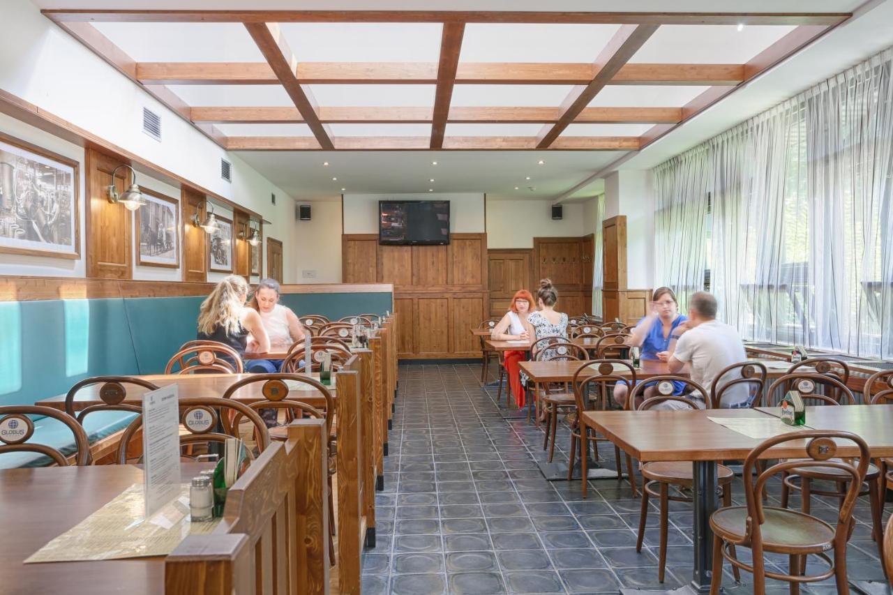 Hotel Globus Prague Luaran gambar