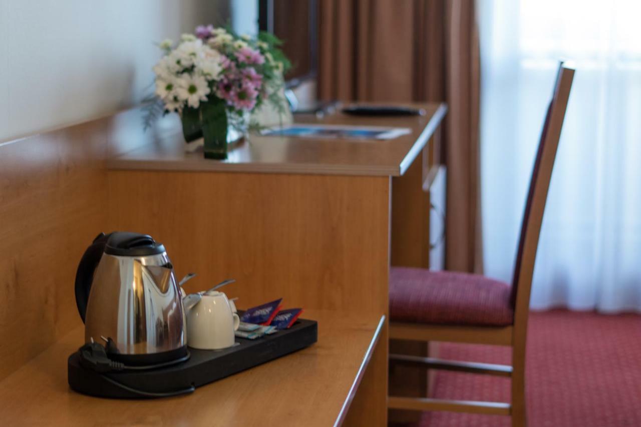 Hotel Globus Prague Luaran gambar