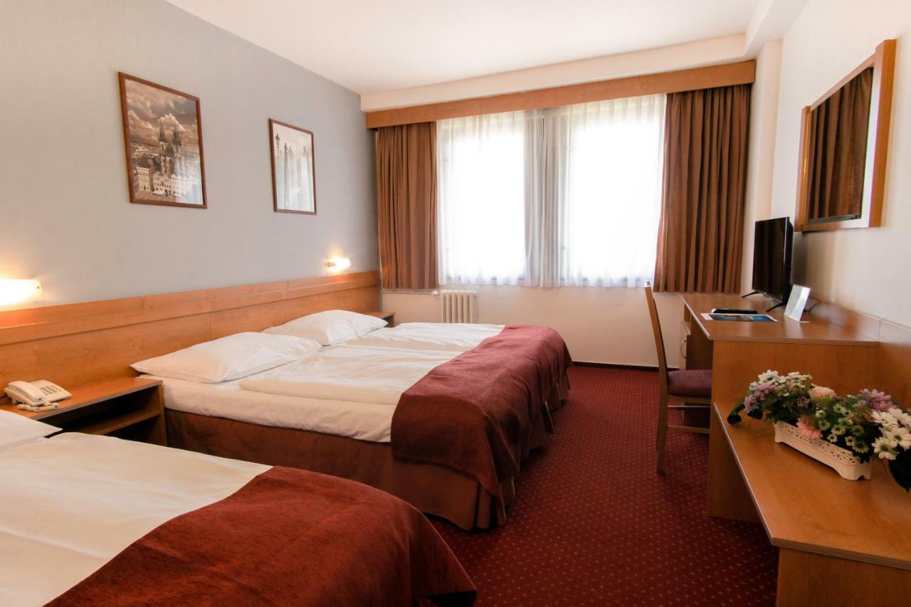 Hotel Globus Prague Luaran gambar